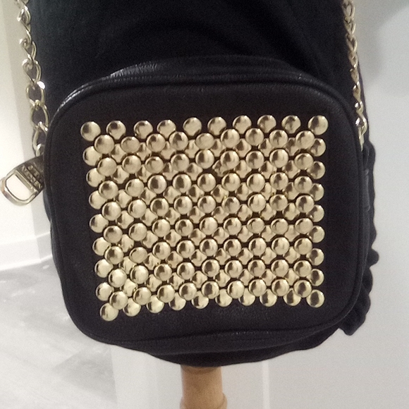 Steve Madden Gold & Black Chunky Chain Strap - Picture 3 of 12